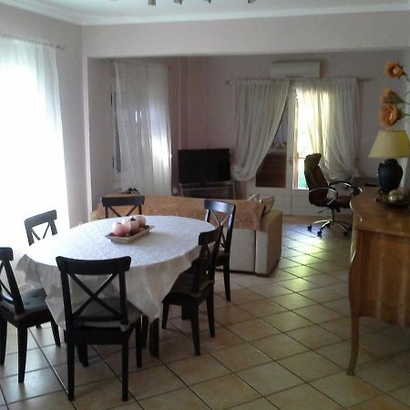 Beachfront Home For 8, Kalifteri Beach, Áfissos Dış mekan fotoğraf