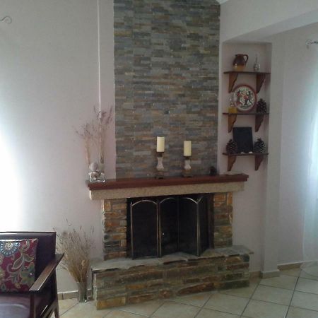 Beachfront Home For 8, Kalifteri Beach, Áfissos Dış mekan fotoğraf