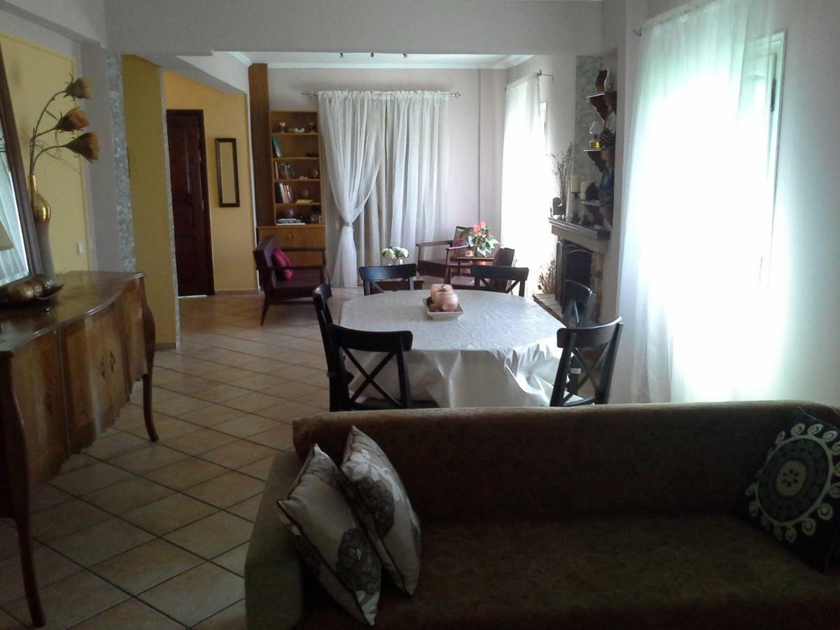 Beachfront Home For 8, Kalifteri Beach, Áfissos Dış mekan fotoğraf